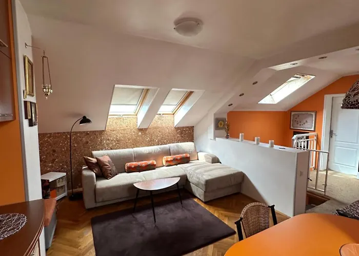 Kockica U Krovu شقة نوفي ساد