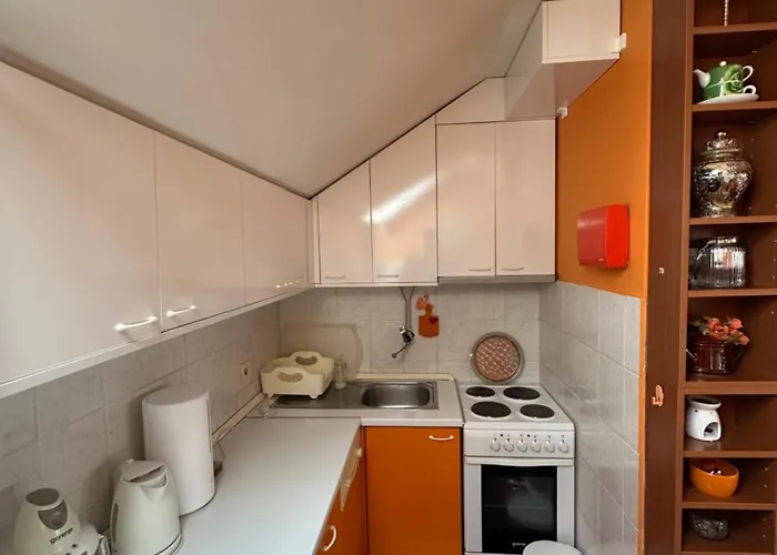 شقة Kockica U Krovu *