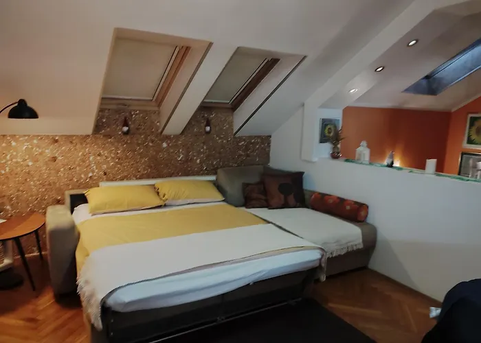 Kockica U Krovu شقة نوفي ساد